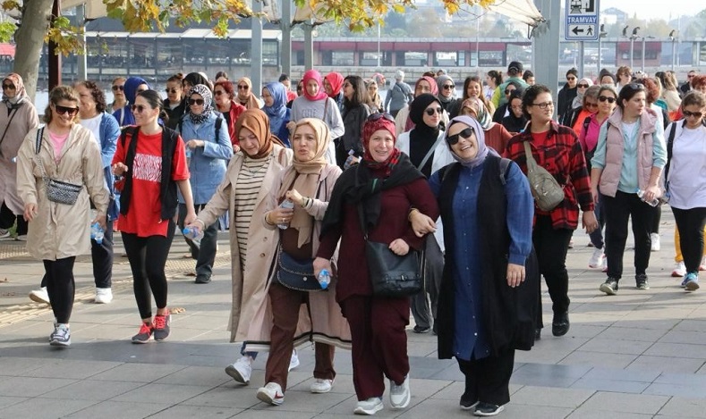 Kadınlar sağlık için yürüdü