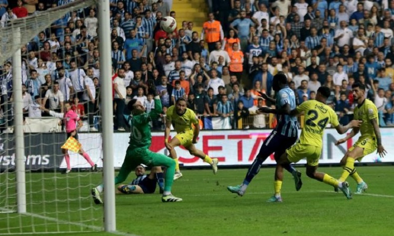 Fenerbahçe, dış sahada gol yememe serisini sürdürdü