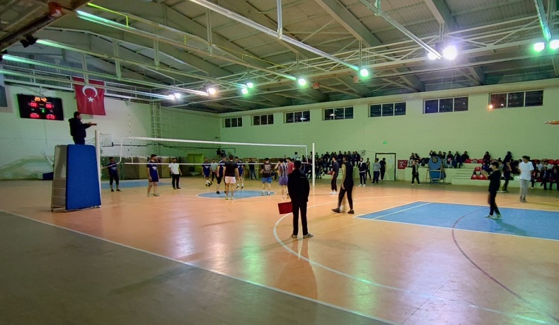 Sincik’te voleybol turnuvası düzenlendi