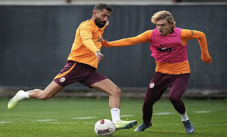 Galatasaray, Alanyaspor maçı hazırlıklarını çift antrenmanla sürdürdü