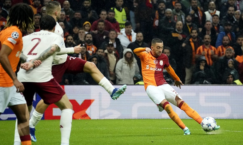 Hakim Ziyech’ten frikikten 2 gol