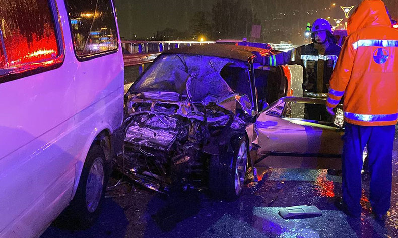Kocaeli’de zincirleme kaza: 1 ölü 5 yaralı