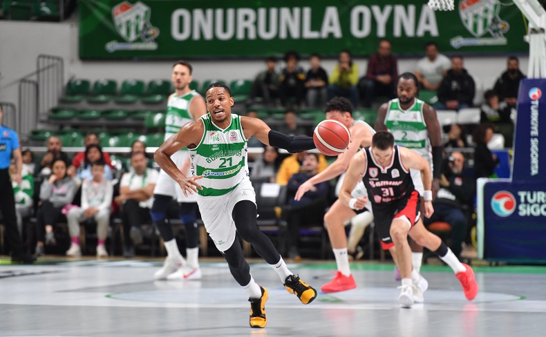 Bursaspor İnfo Yatırım uzatmada güldü