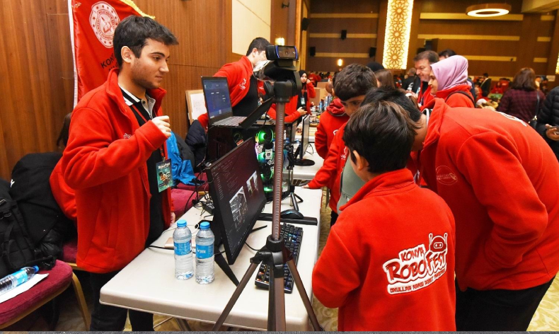 Konya Robofest Robot Yarışması başladı