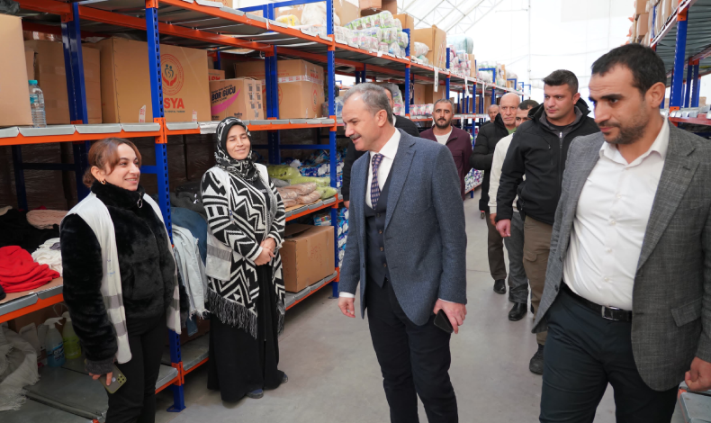 Kılınç, sosyal markette incelemelerde bulundu