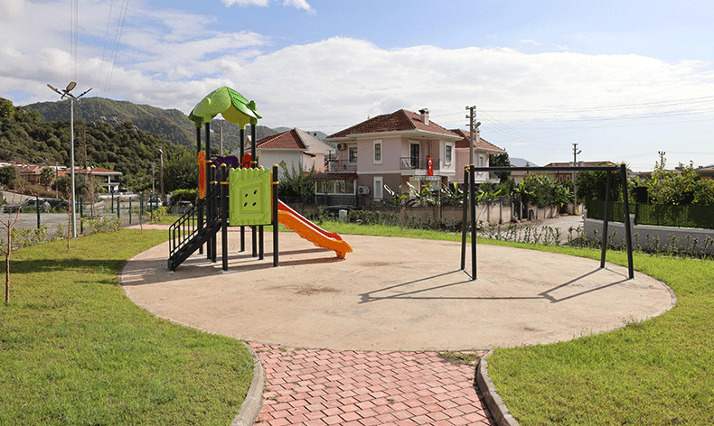 Marmaris’te parklar yenileniyor