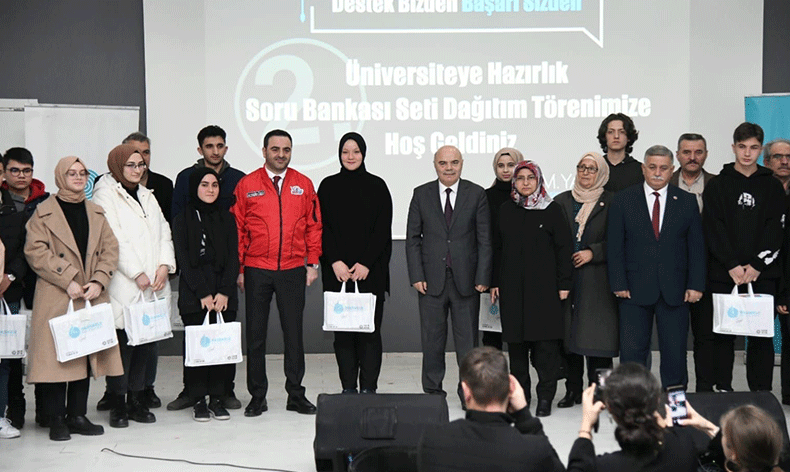 Üniversiteli gençlere eğitim desteği
