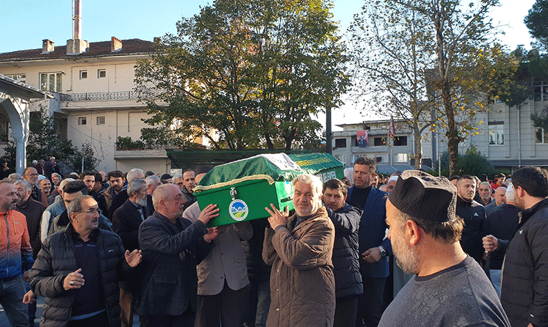 Kazada hayatını kaybeden genç defnedildi