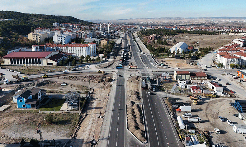 Kütahya’da kavşaklara asfalt desteği