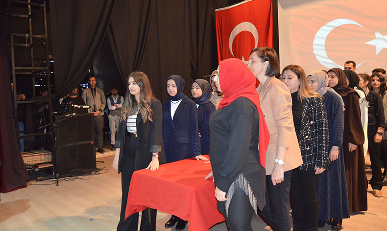 Varto’da Öğretmenler Günü kutlandı