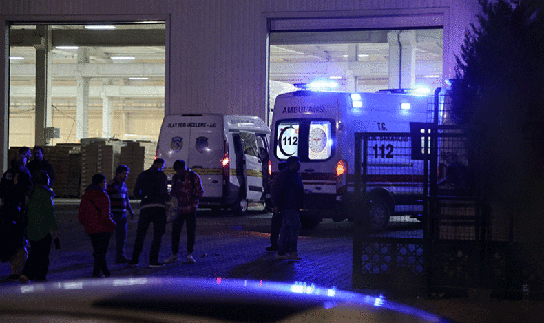 Konya’da mobilya fabrikasında yangın