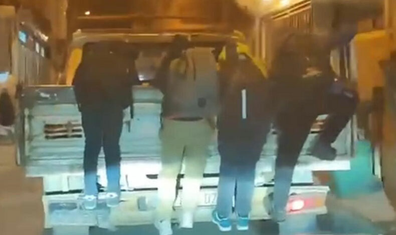 Bursa’da çocukların tehlikeli yolcuğu