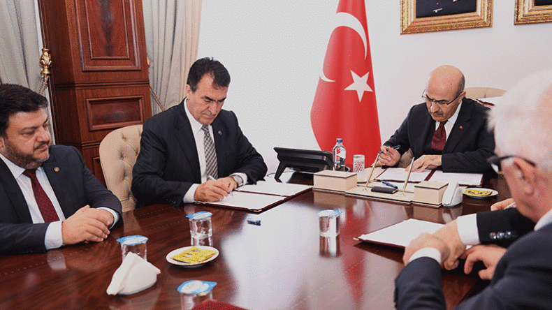 Osmangazi Belediyesi’nden eğitim için bağış
