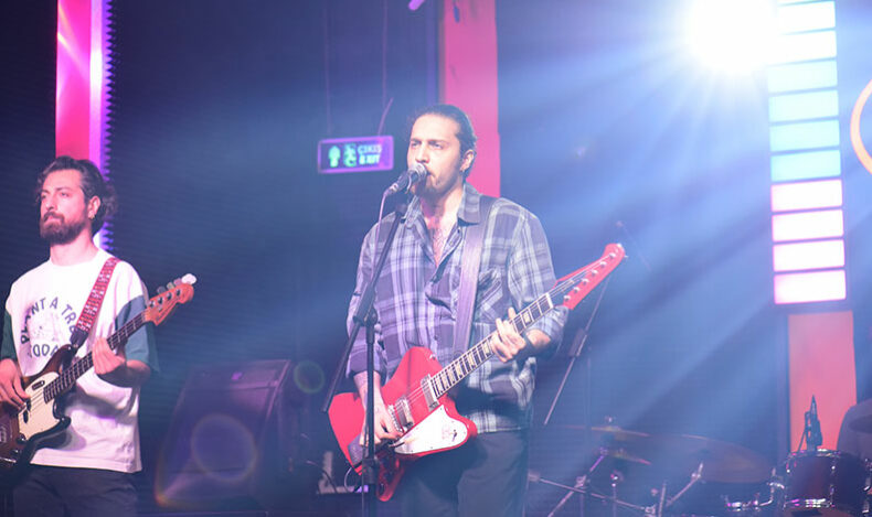 Ufuk Beydemir’den Bursa’da muhteşem konser