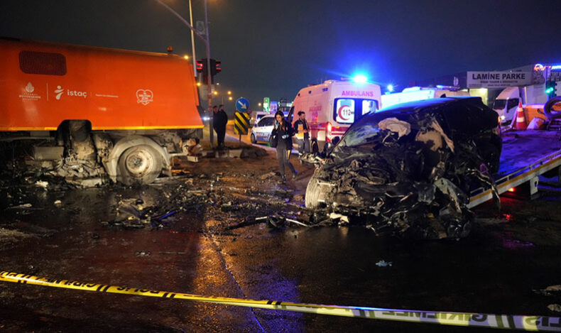 İstanbul’da katliam gibi kaza: 2 ölü 2 yaralı