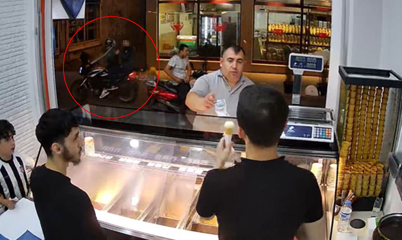 Manavda alışveriş yapan şahsa silahlı saldırı