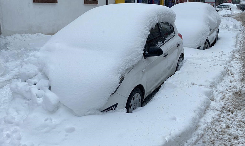 Bolu’da kar kalınlığı 30 santimetreye ulaştı