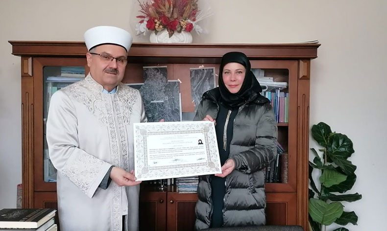 Ukrayna vatandaşı Stakhovska Müslüman oldu oldu