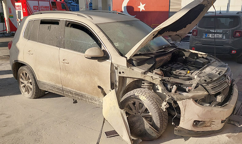 Araç akaryakıt istasyonuna daldı, faciadan dönüldü