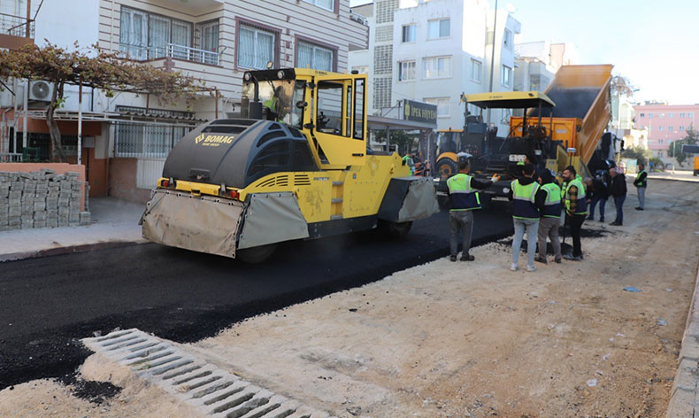 Akdeniz’de yollar yenileniyor