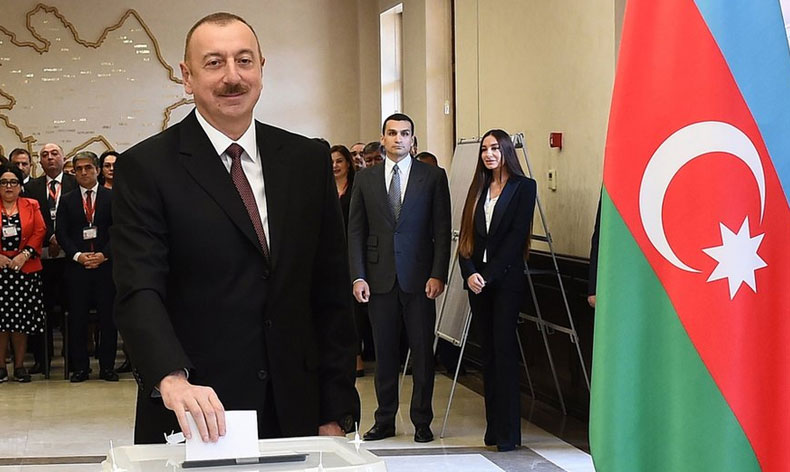 Azerbaycan’da cumhurbaşkanlığı seçimi erkene alındı