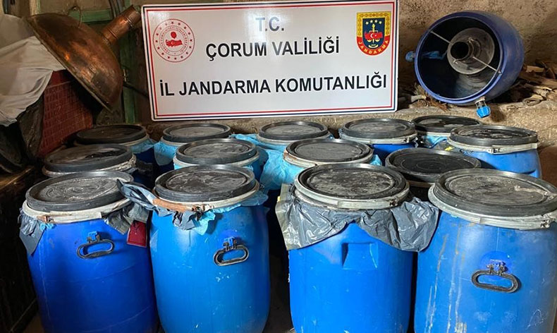 Jandarmadan kaçak içki operasyonu