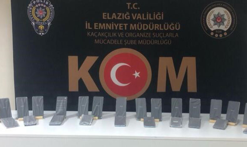 Gümrük kaçağı cep telefonları ele geçirildi