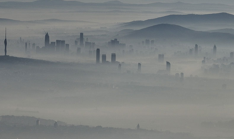 İstanbul’da sis etkili oldu