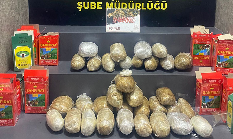 Çay kutusunda uyuşturucu sevkiyatı