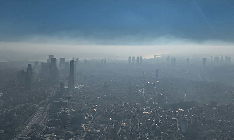 Puslu hava İstanbul’u sardı