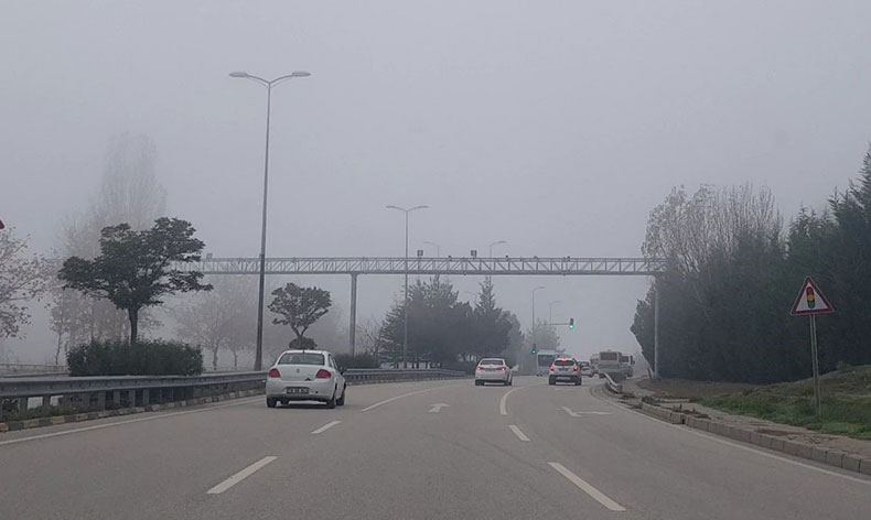 Karabük’te yoğun sis etkili oldu
