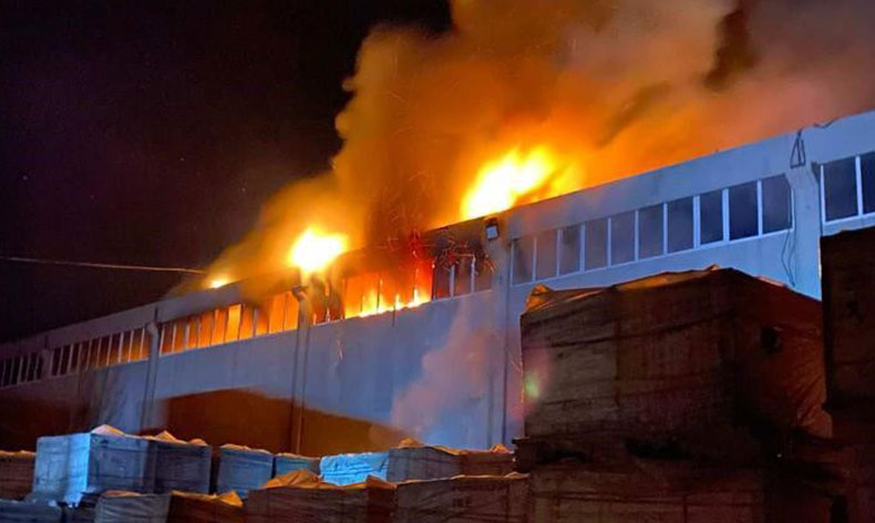 Bilecik’te seramik fabrikasında yangın