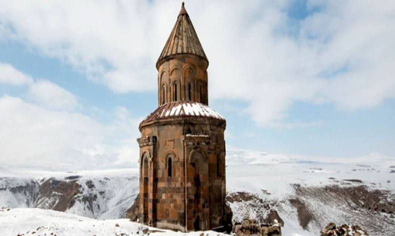 Kars’ta AK Parti aday göstermeyecek