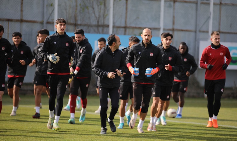 Sivasspor, ara vermeden kupa maçının hazırlıklarına başladı