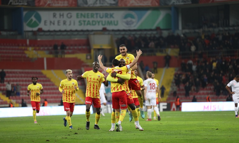 Kayserispor’da Stephane Bahoken son 2 maçta 2 gol attı