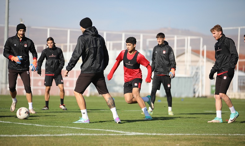 Sivasspor’da Başakşehir mesaisi sürüyor