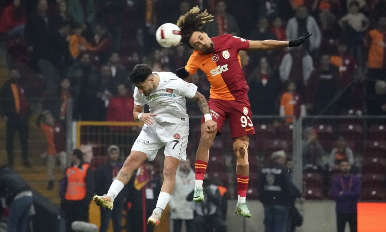Galatasaray’da derbi öncesi sarı kart sınırındakilerde kart görmedi