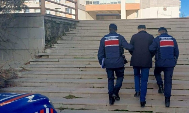 Ankara’da göçmen kaçakçısı suçüstü yakalandı