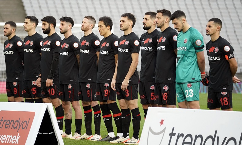 Fatih Karagümrük, ilk yarının en az gol yiyen 3. takımı