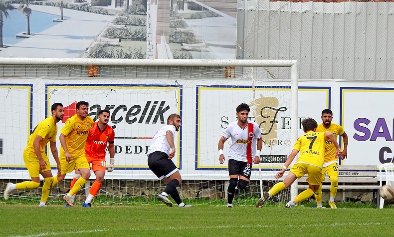 Alaçatıspor, devre arasına 3 puanla girdi