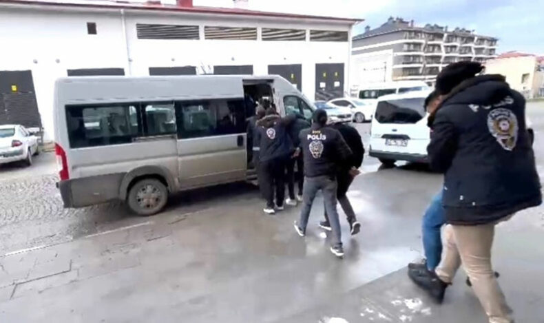 2 ilde eş zamanlı dolandırıcılık operasyonu