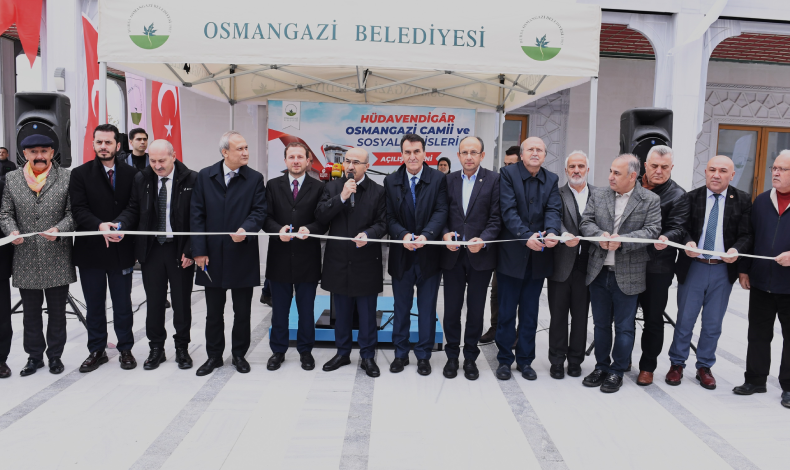 Hüdavendigâr Osmangazi Camii ibadete açıldı