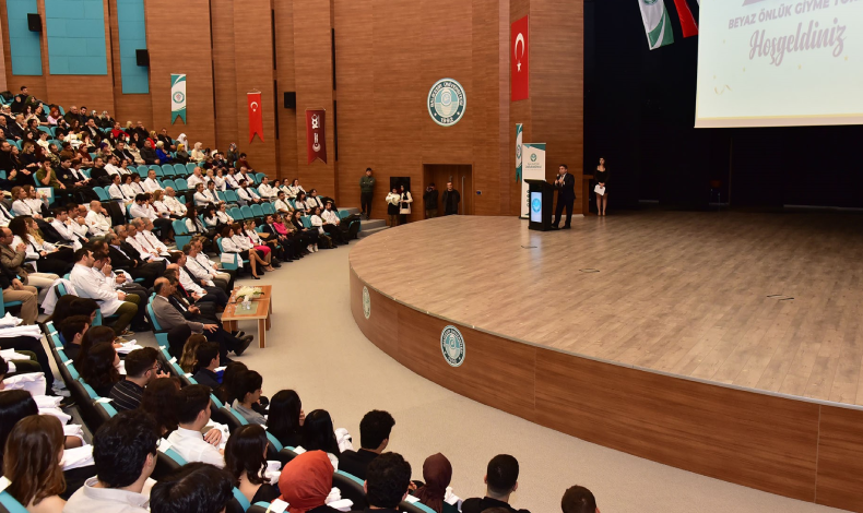 Geleceğin Hekimleri beyaz önlüklerini giydi