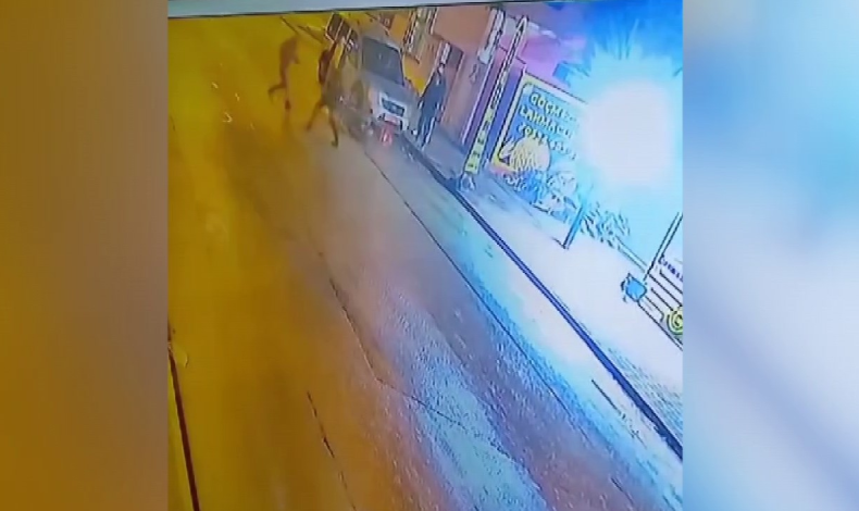 ‘Oğlum kenardan git’ dedi, 5 yerinden bıçaklandı