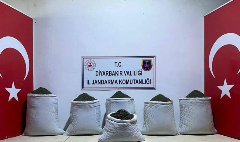 Diyarbakır’da 123 kilogram esrar ele geçirildi
