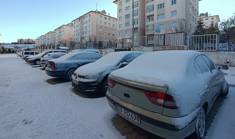 Van’da 138 yol ulaşıma kapandı