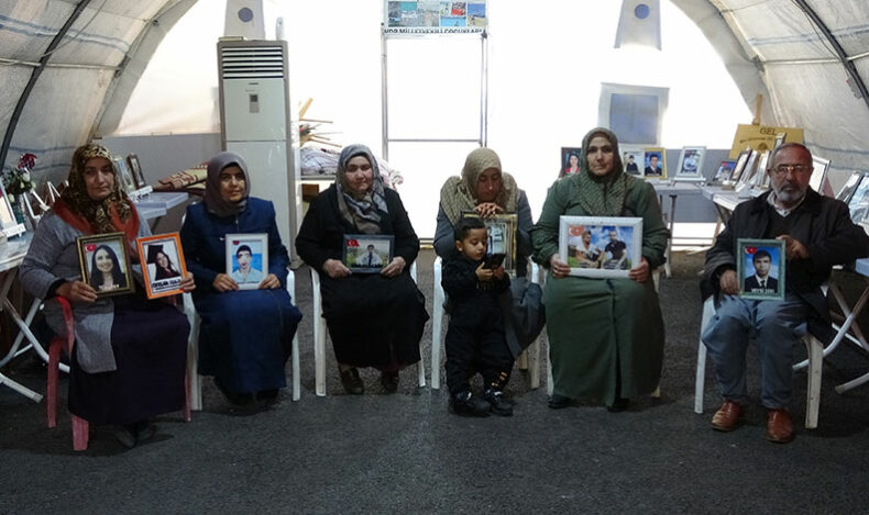 Diyarbakır annelerinin evlat nöbeti sürüyor