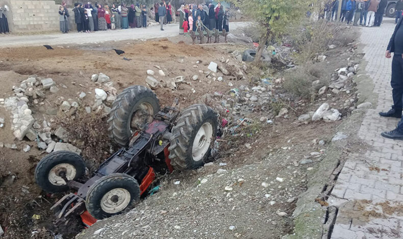 Adıyaman’da traktör devrildi: 1’i ağır 2 yaralı