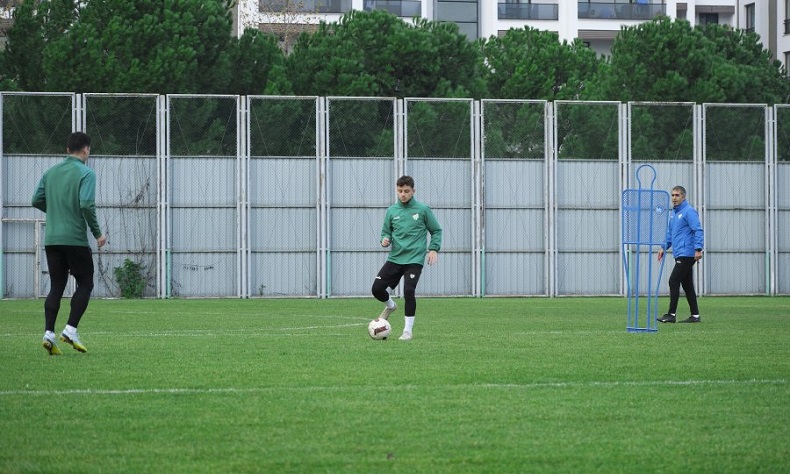 Bursaspor çift kale maç yaptı