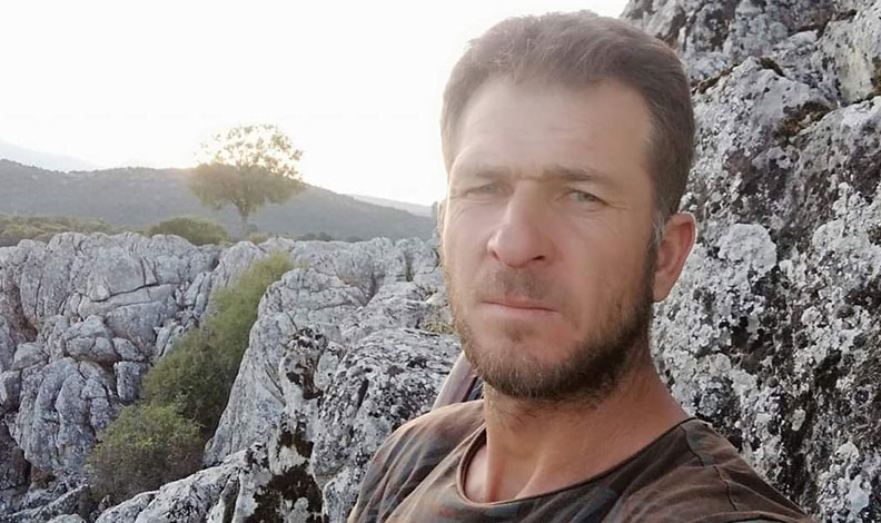 Mermer ocağında hafriyat kamyonu devrildi: 1 ölü